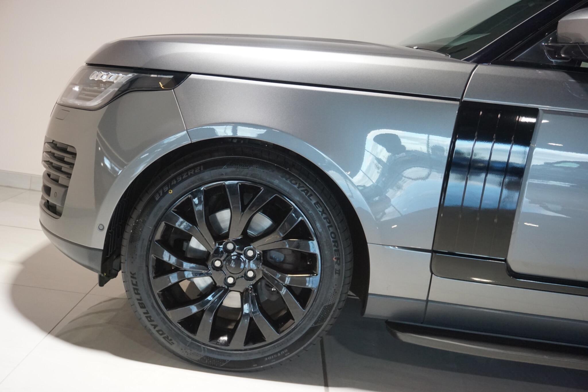 Land Rover Range Rover 3.0 SD V6 Autobiography SUV 5dr Diesel Auto 4WD Euro 6 (s/s) (275 ps)
